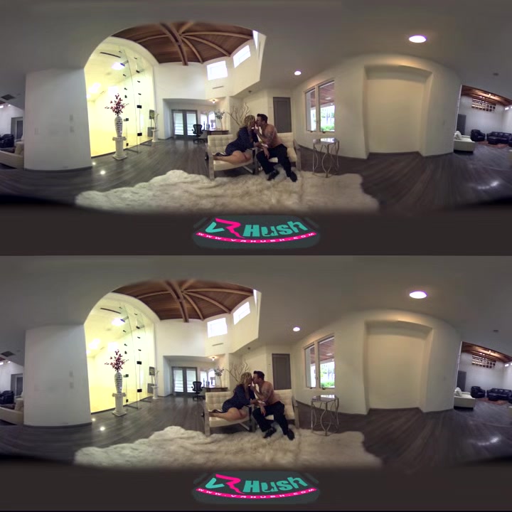 Blonde Milf Showing You the Way (Voyeur)