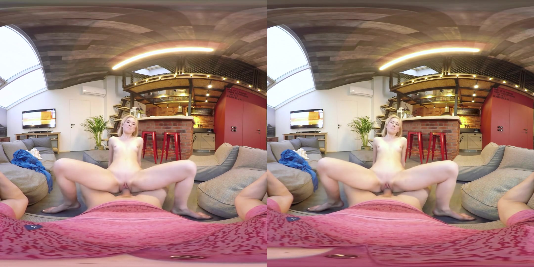 Via Lasciva in Naked Blondie Satisfies Desires - TmwVRNet