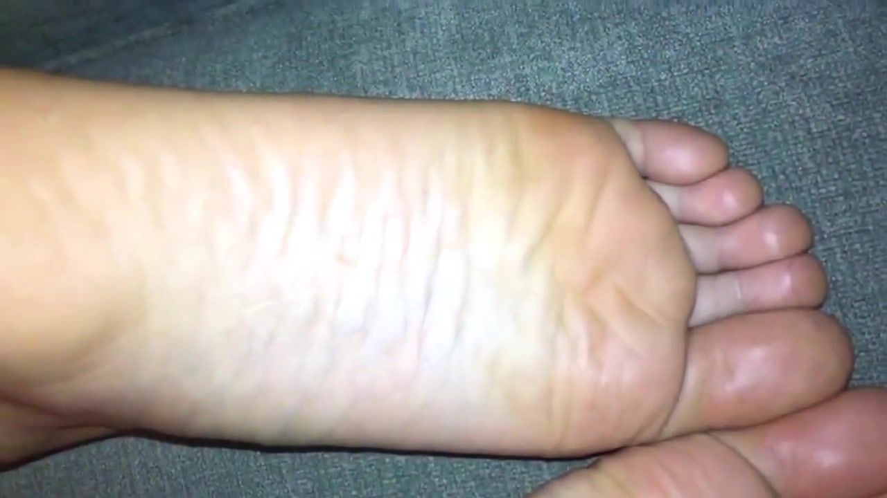 Big bare indian soles