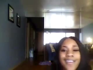 Ebony girls shakes with delicious goodies on webcam