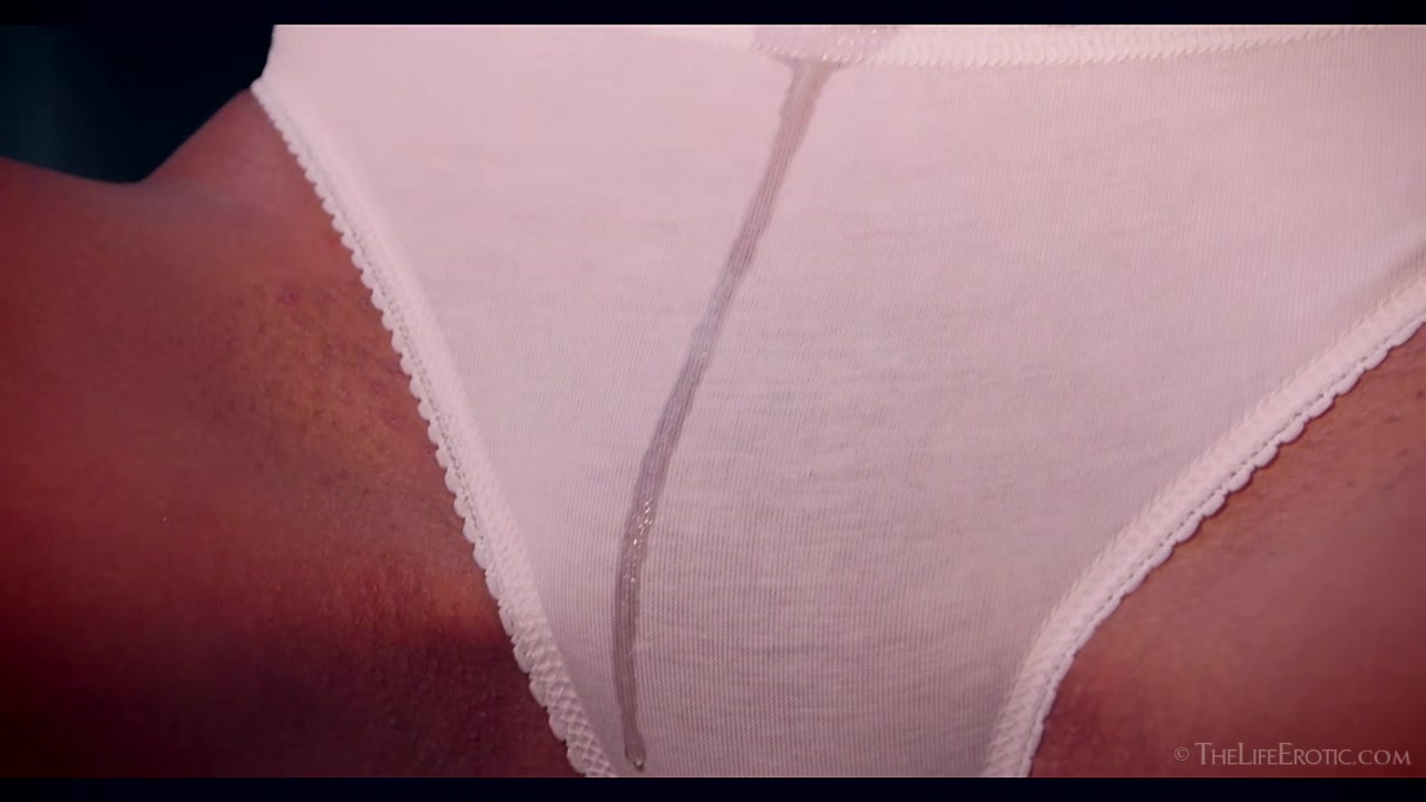 Honeymoon - Luna C - TheLifeErotic
