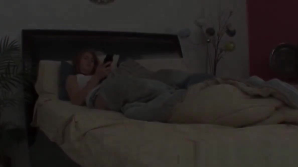 Brunette stepsisters get horny with each other