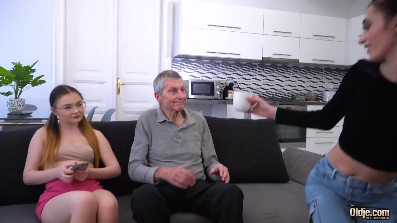 Petite Young Nerdy Teen 18+ With Glasses Fucked By Grandpa