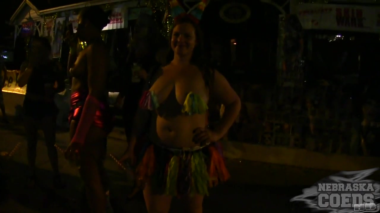 Beautiful Festival Girls Exposing Their Skin Halloween Street Party Fantasy Fest 2018 - NebraskaCoeds