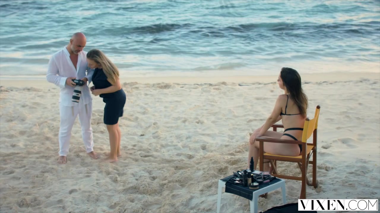 VIXEN Model Has Incredible Passionate Sex On The Beach