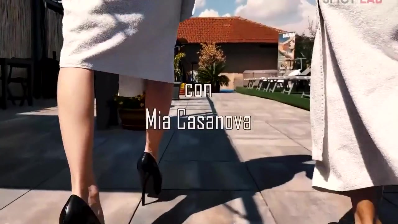 Mia Casanova In Hot Solarium With Young Slut