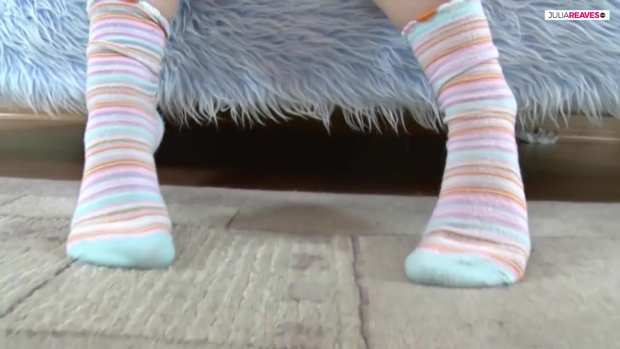 Skinny Petit teen 18+ Loves To Get Fuck Very Hard With A Big Cock