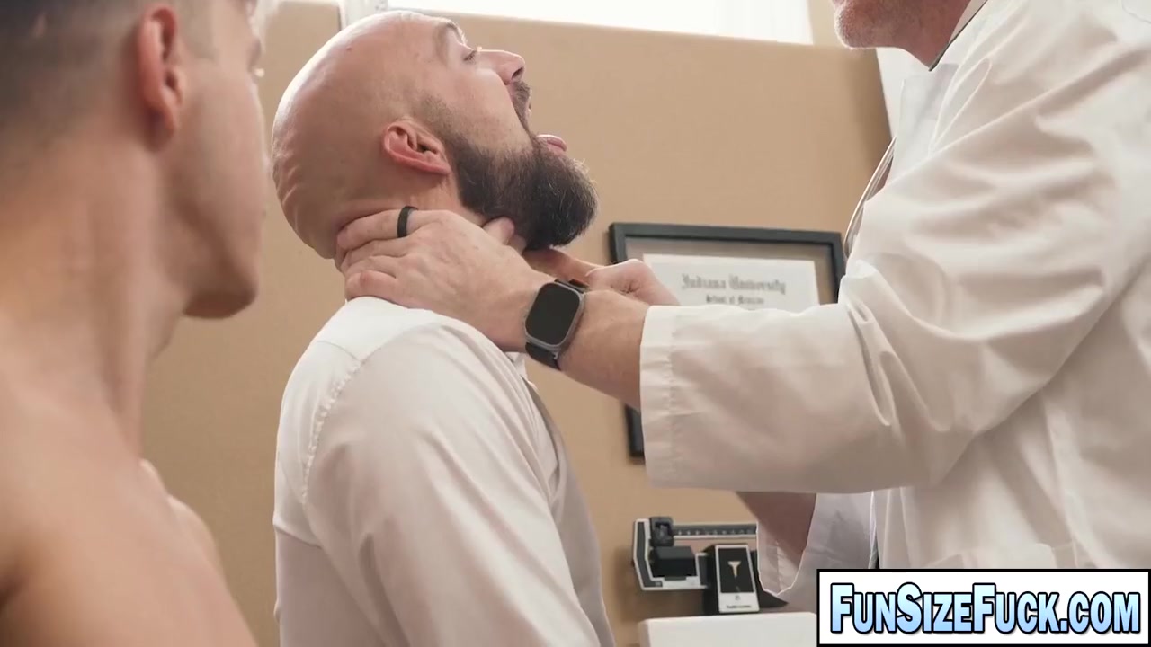 Noah Snow, Legrand Wolf And Sean Xavier - Incredible! Deepthroating Ultrasound Gay Doctor Big Dick Anal Sex With And His Boy Doctor And His Assistant