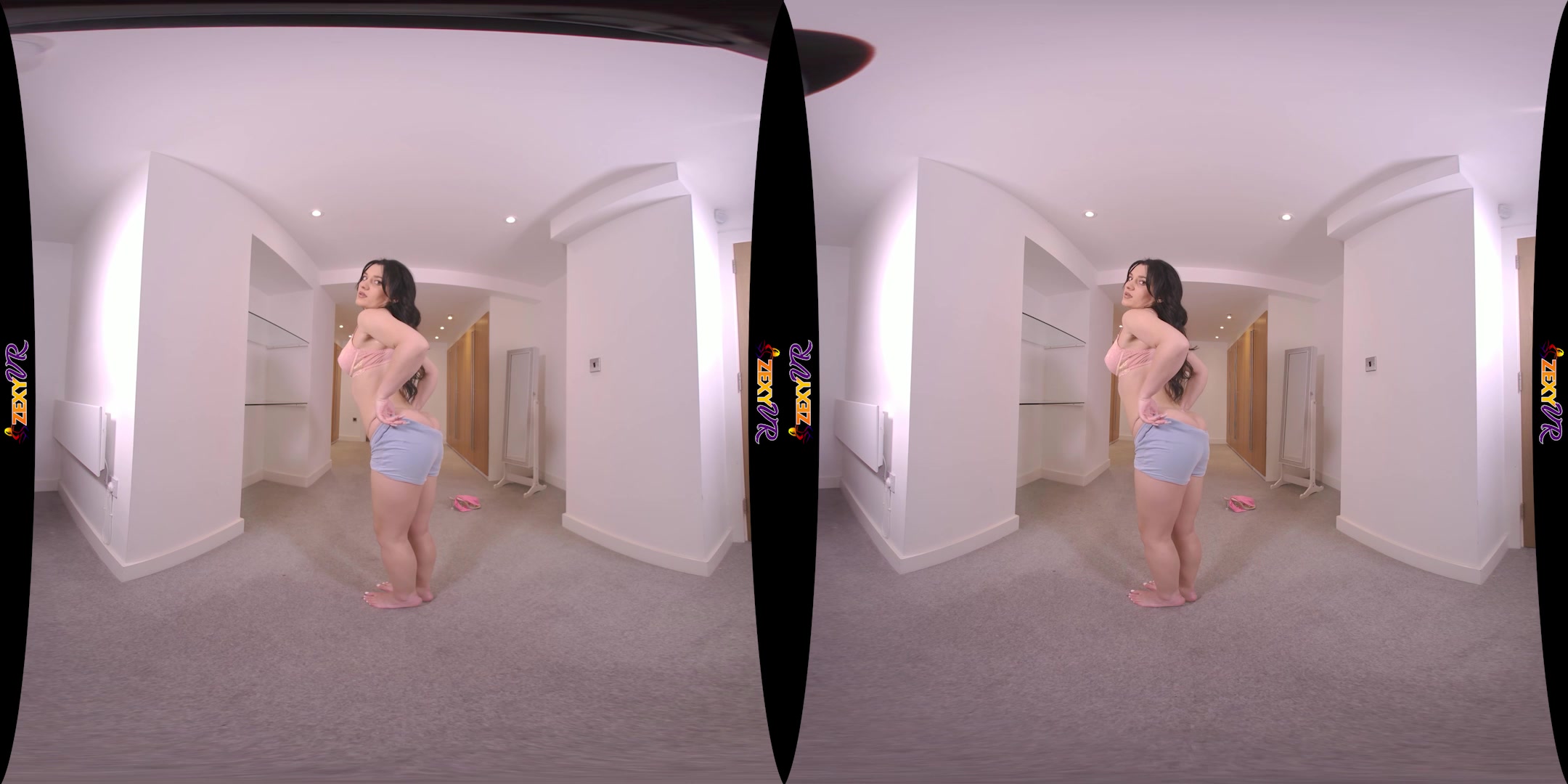 Love To Tease featuring Chelsea Essex - ZexyVR