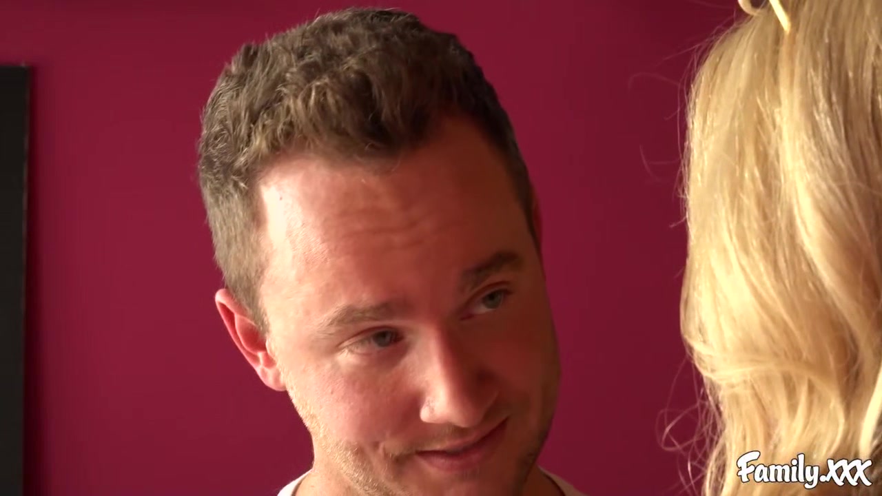 Sarah Jessie is Hoping She Can Motivate Her Stepson