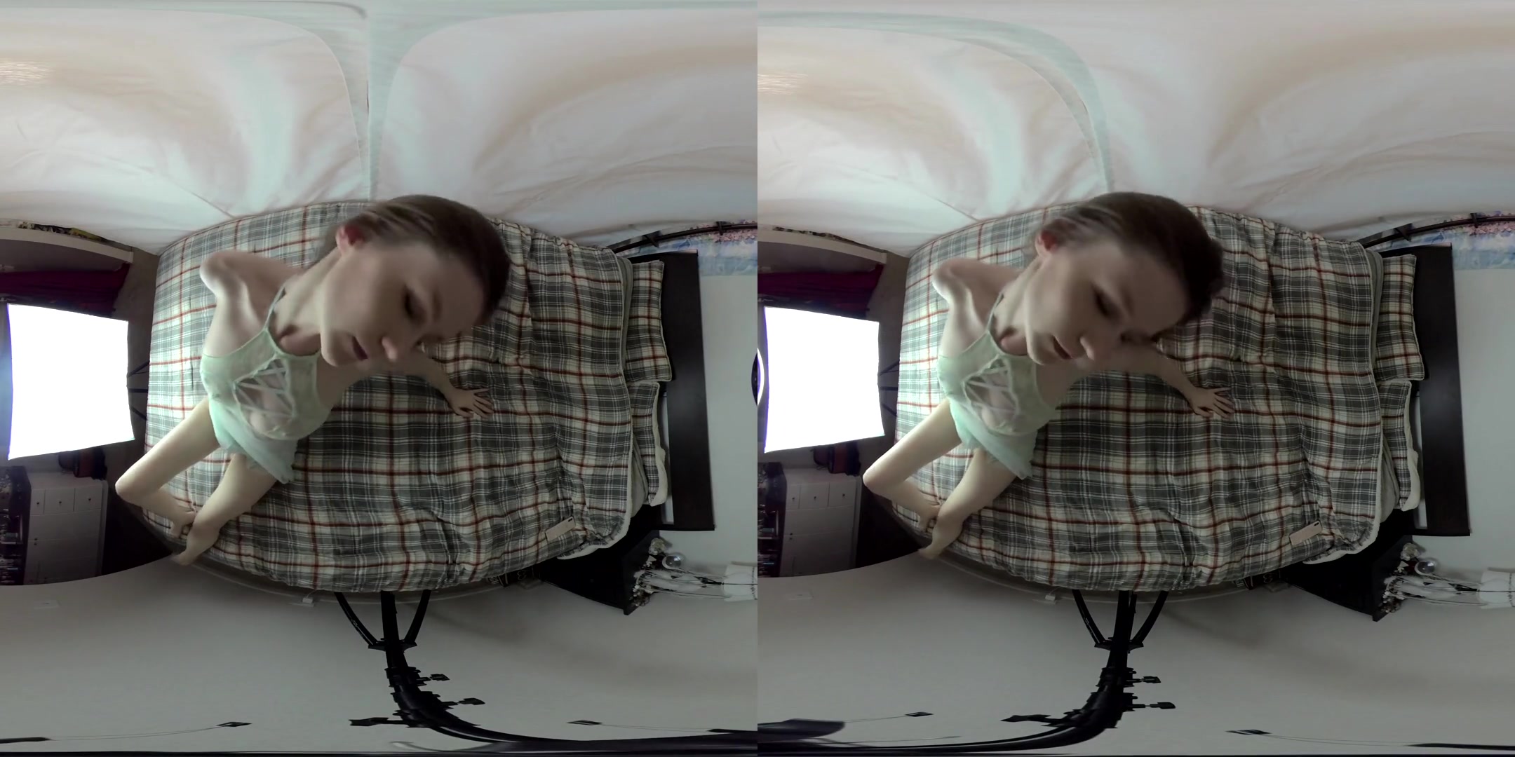 Overhead - Gorgeous Amateur Solo 3D Porn - SexLikeReal