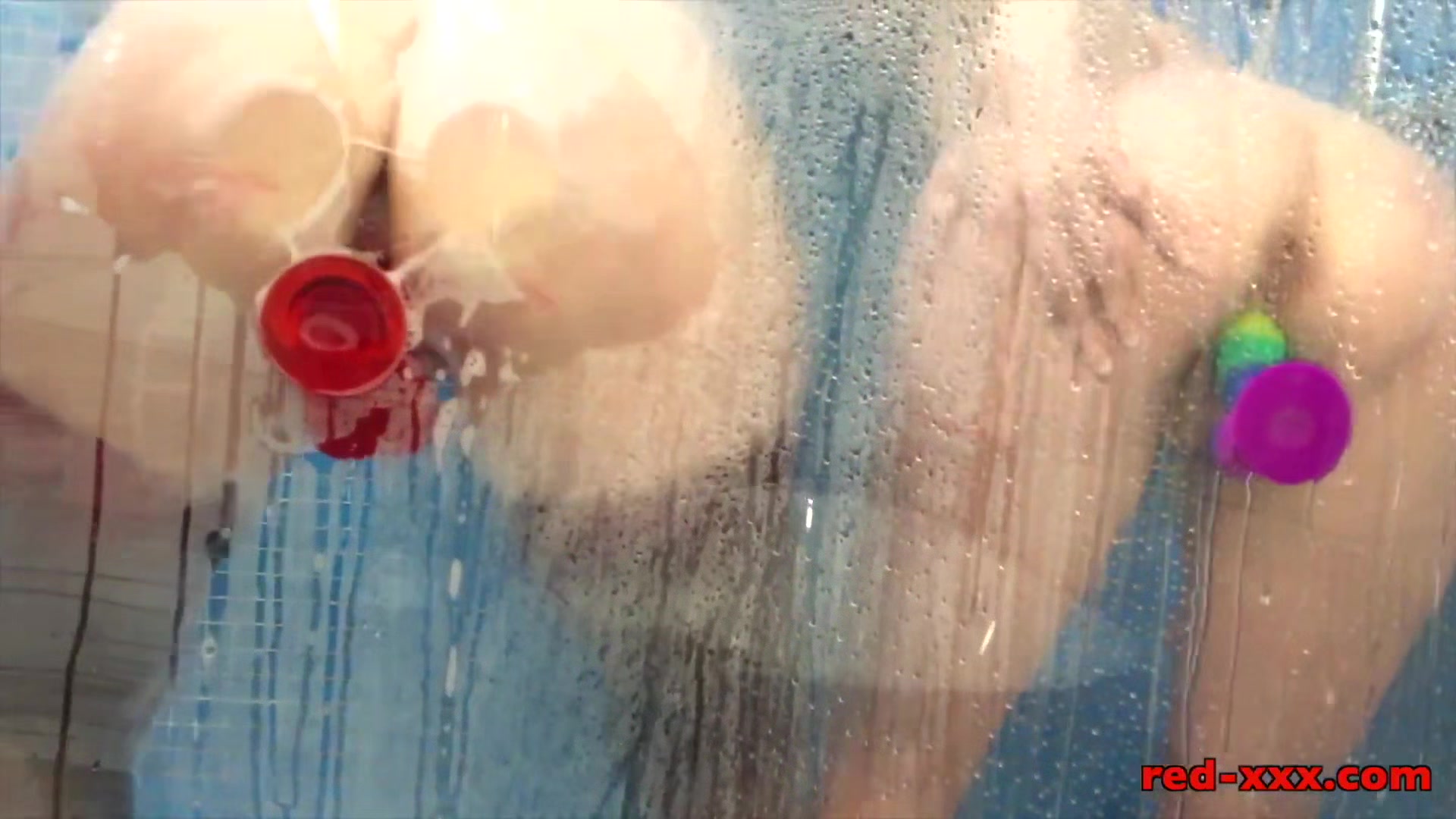 Red and Lucy fuck their toys in the shower