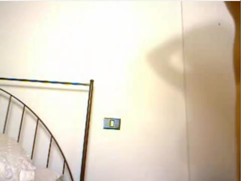 Totally naked bitch lets the camera to record all she has