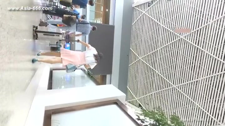 peeping chinese amateur upskirt.38