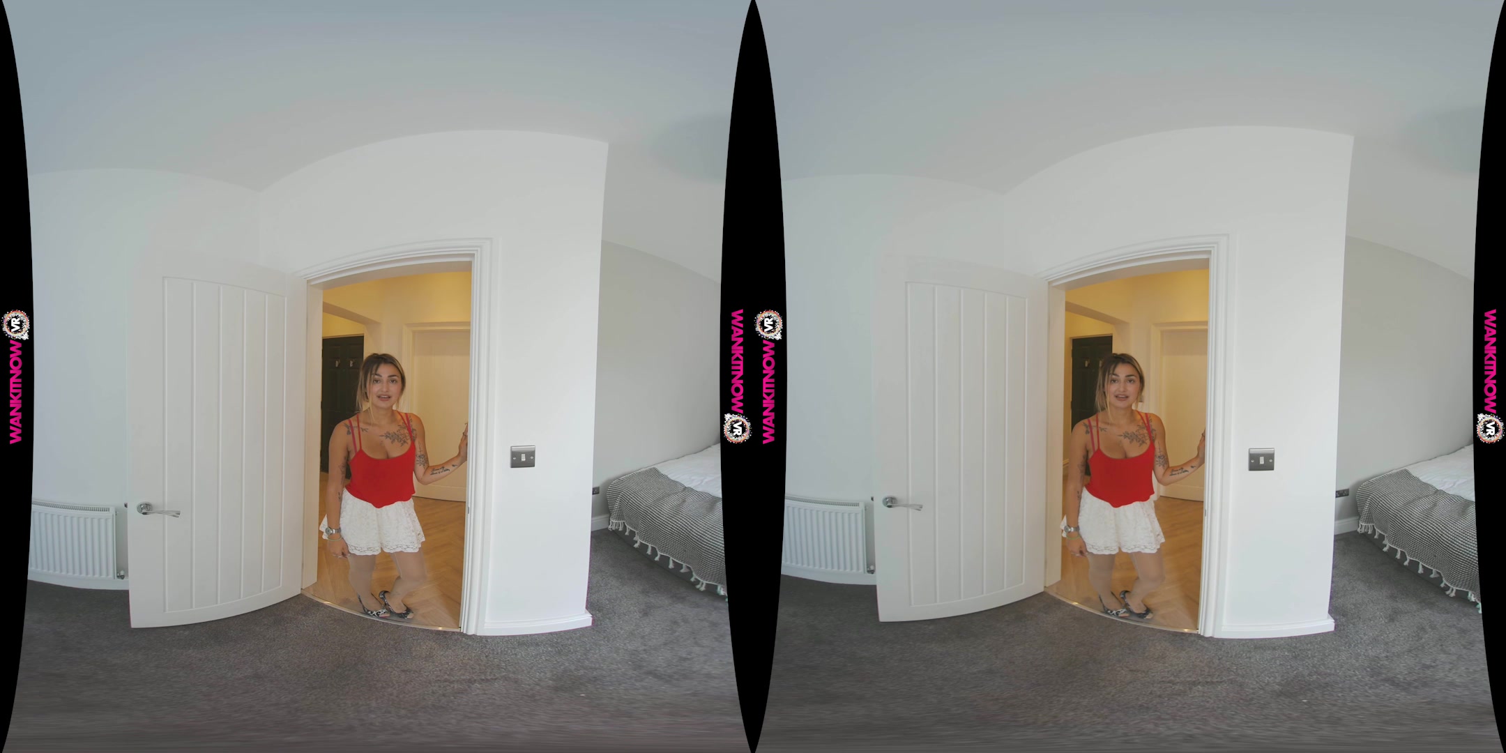 I'll Help You Wank featuring Selene - WankitNowVR