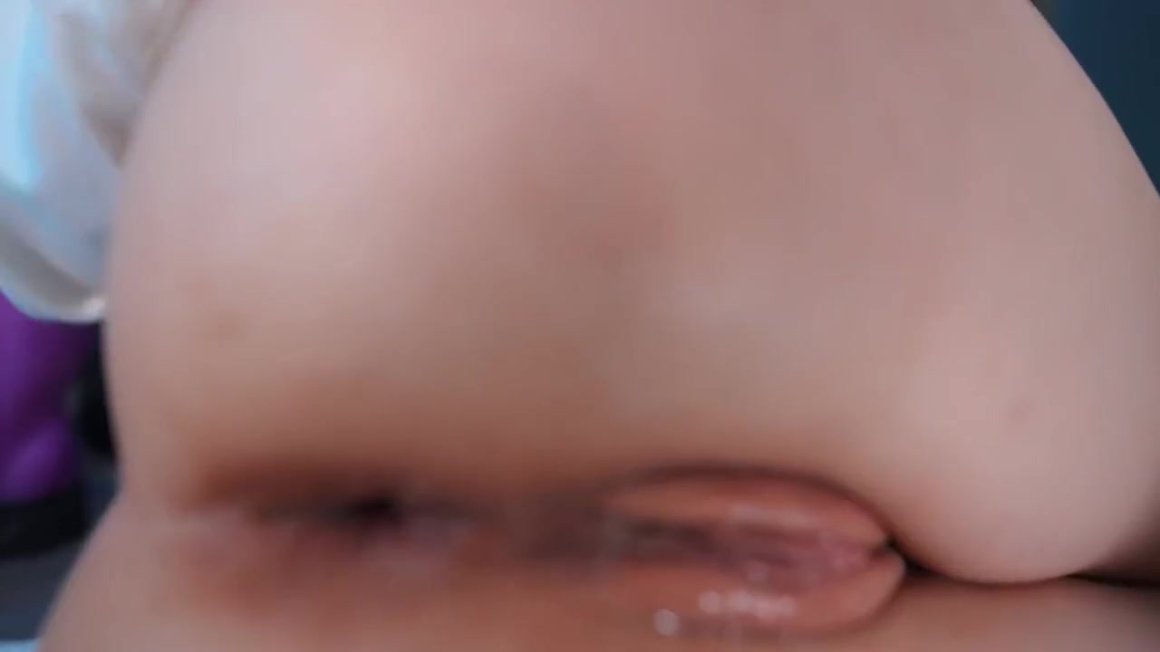 4k Cute Babe Opens Anal Hole After Hard Anal Fisting