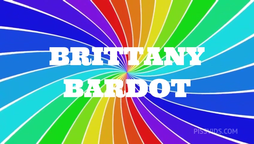 BRITTANY BARDOT vs PROLAPSE PSYCHO! THIS IS NUTS!! - PissVids