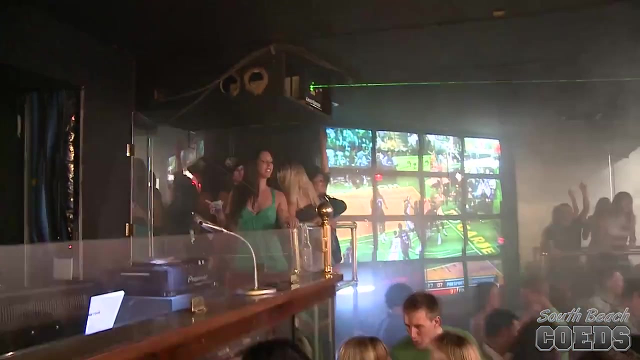 Skin To Win Real Girls Getting Naked For Money Spring Break Contest Key West Florida - SouthBeachCoeds