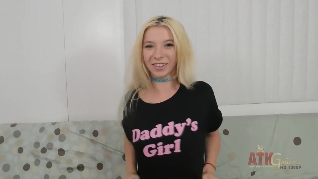 Kenzie Is So Horny. She Loves To Finger Her Pussy And Asshole While You Watch