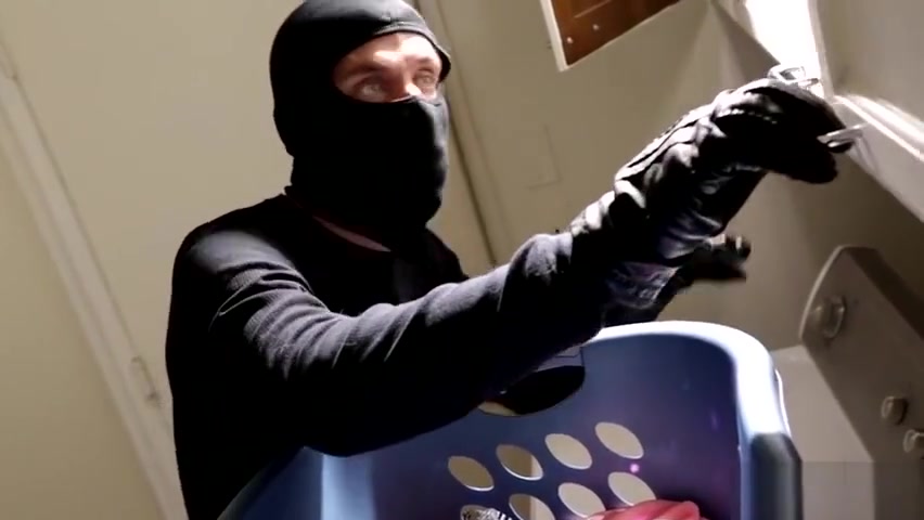 Smart blonde MILF caught a bad thief and used his thing