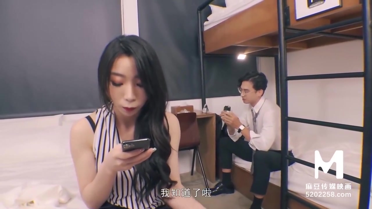 Trailer-top Executive Sucks Cock In Hostel Mdht-0016-best Original Asia Porn Video