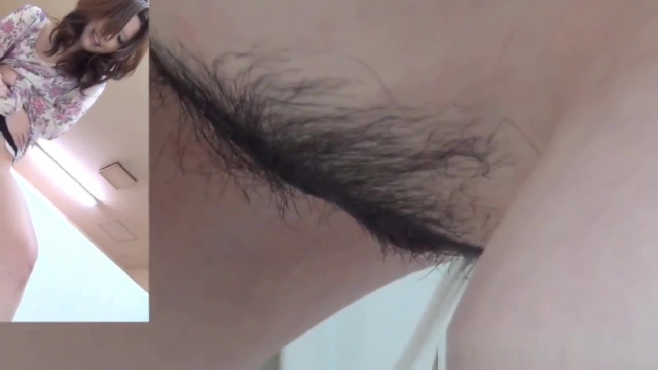 Hairy Japan Babes Urinate