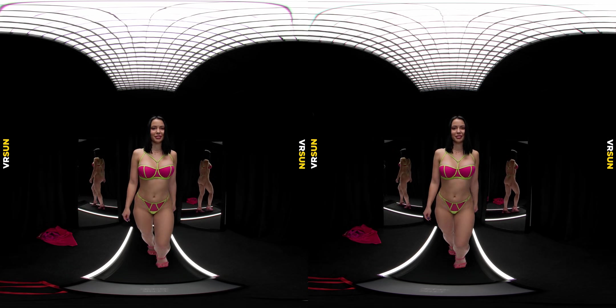 Pink Bomb On The Treadmill (With Slowmo)