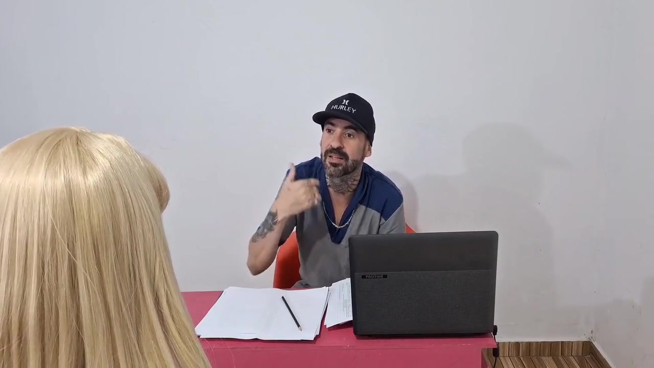 Modelo Desconhecido Jf In Loira Foi Pega E Guarda Fodeu Ela! 7 Min