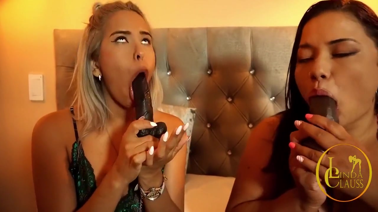 I Wake Up And Find My Stepsister Masturbating