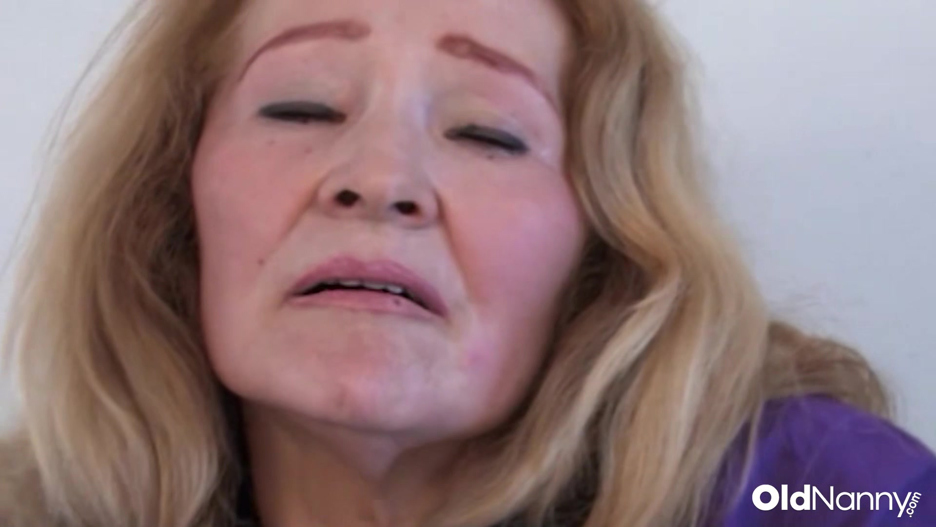 Amateur Czech Granny Seduces And Plays With Teen Stud