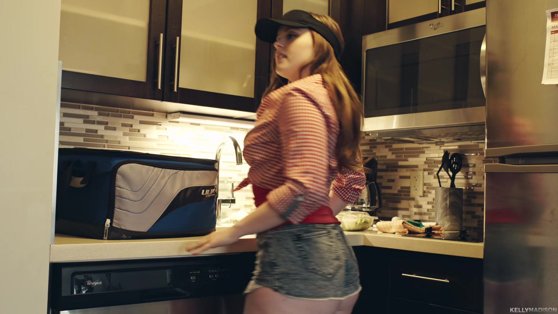 Delivery Girl - Starring: River Fox - PornFidelity