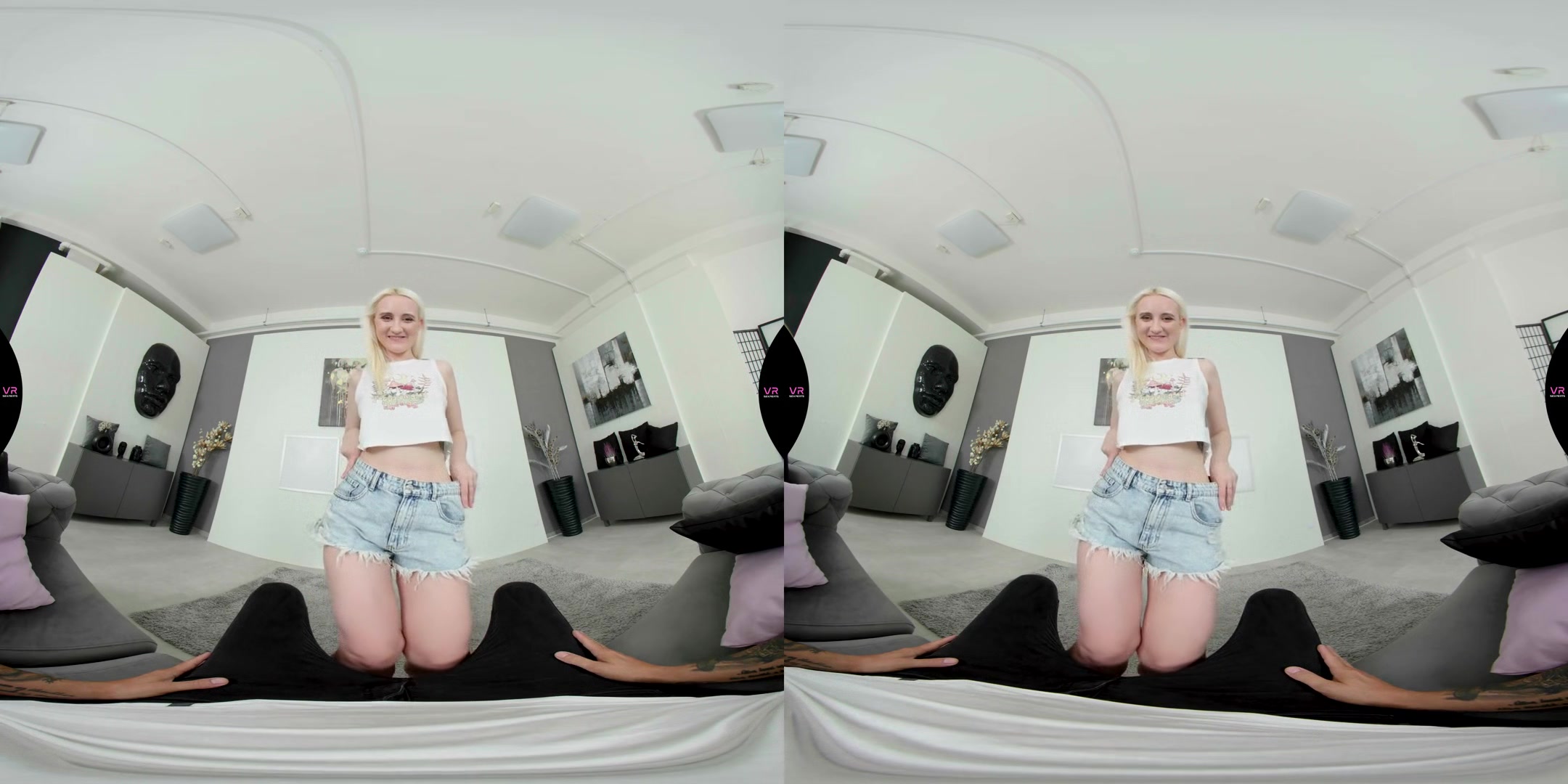 Sweet blondie Daruma will make you cum