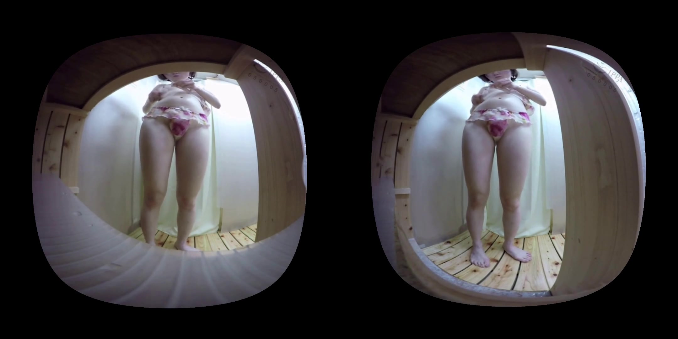 Changing and Showering at Beach 1 - PetersPrimoVR