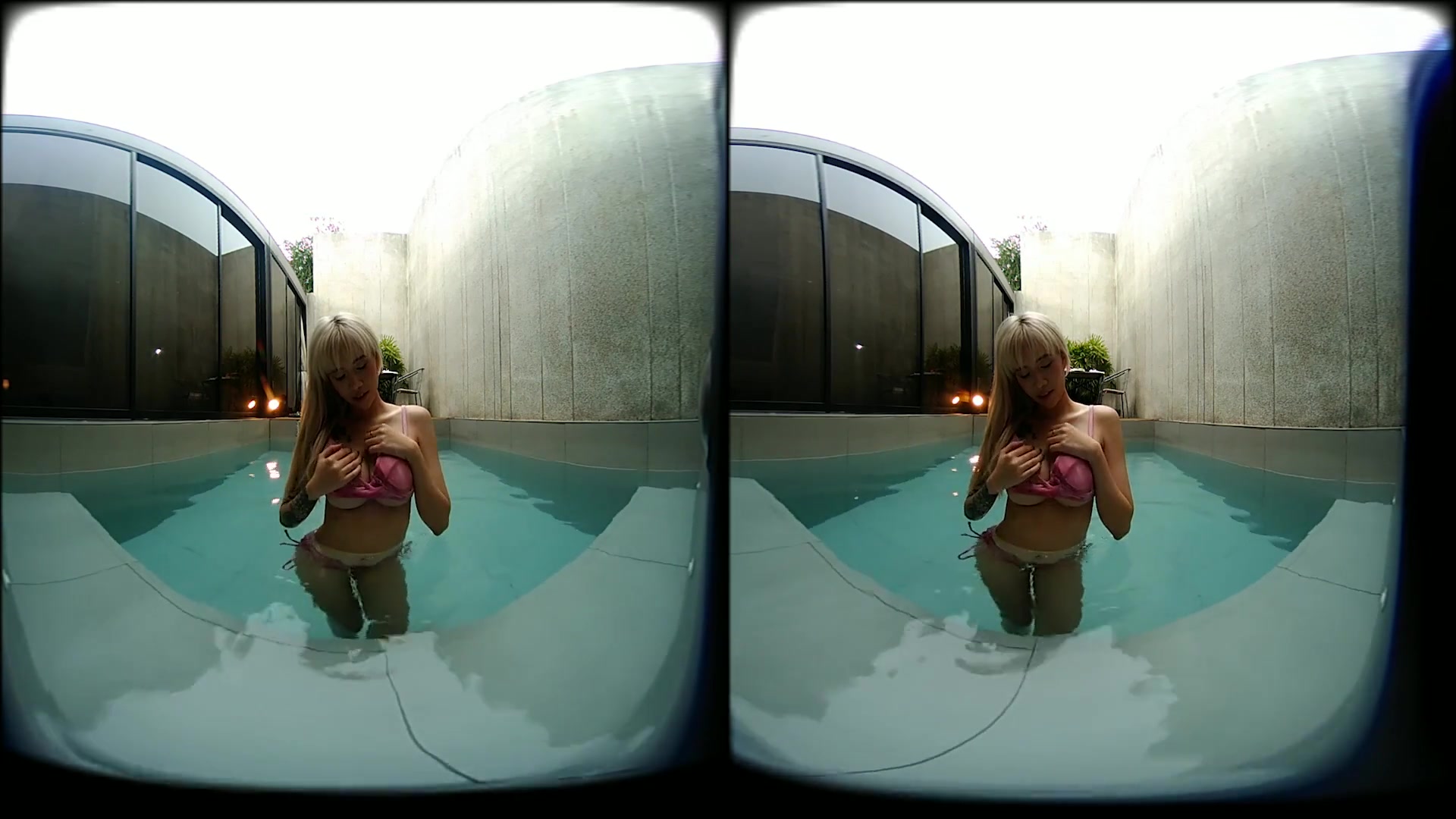 Tattooed Blond Asian Girl Hot Water Play - VRpussyVision