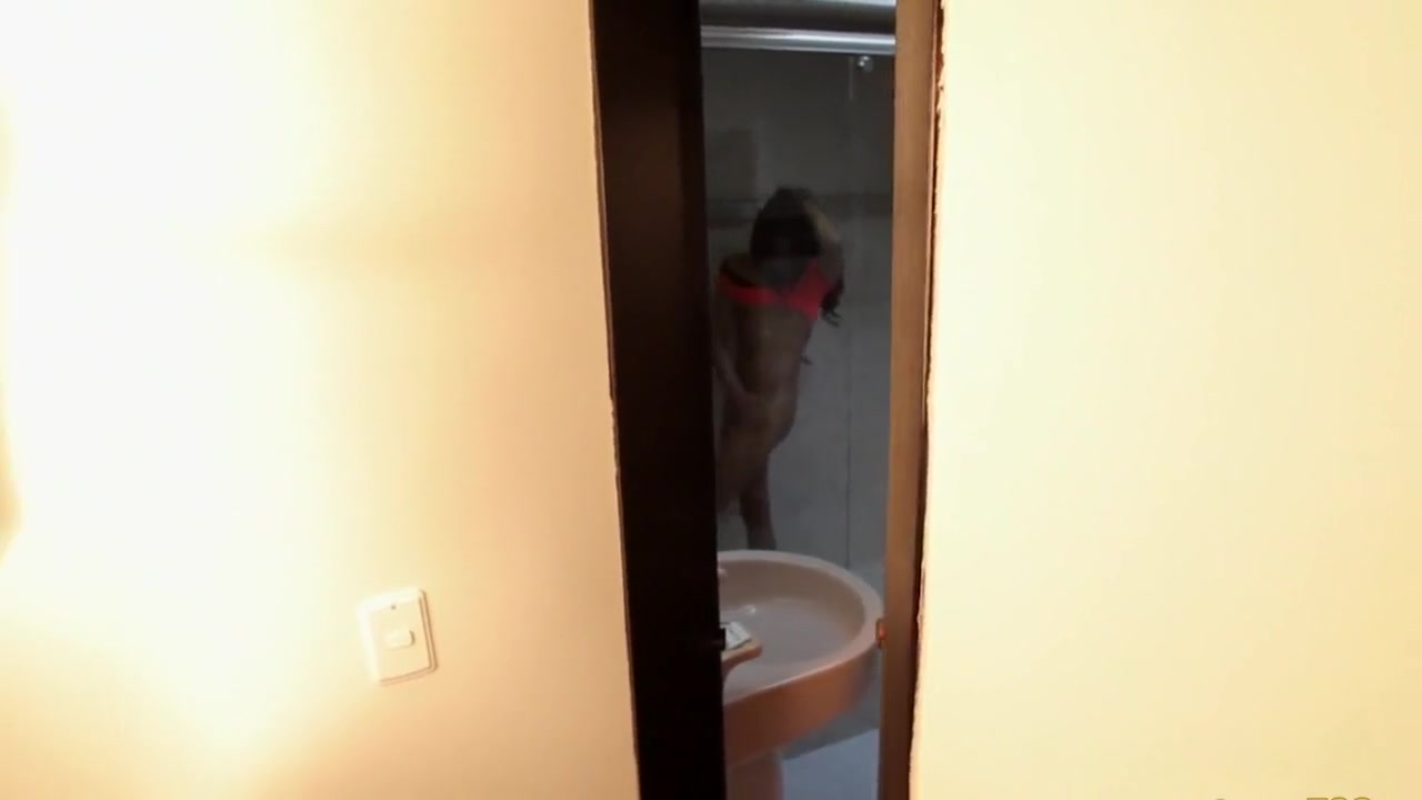 Slender natural latin trans jerks and showers