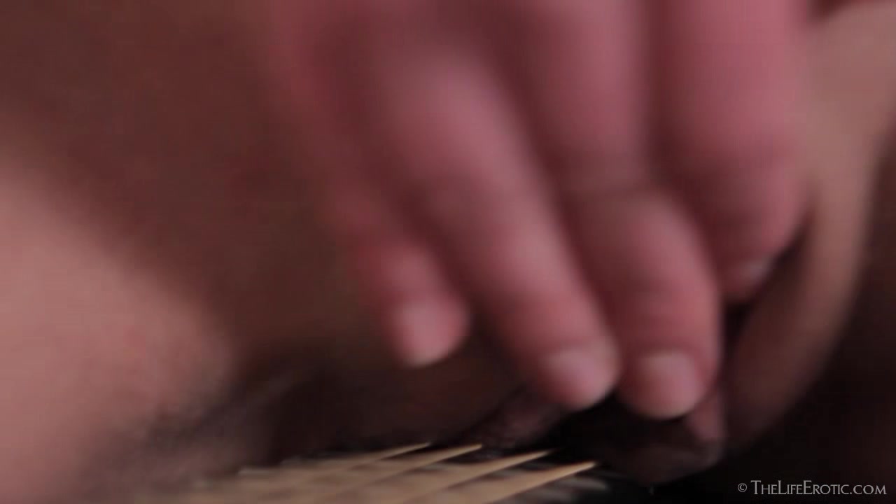 Guitar Love 2 - Mira V - TheLifeErotic