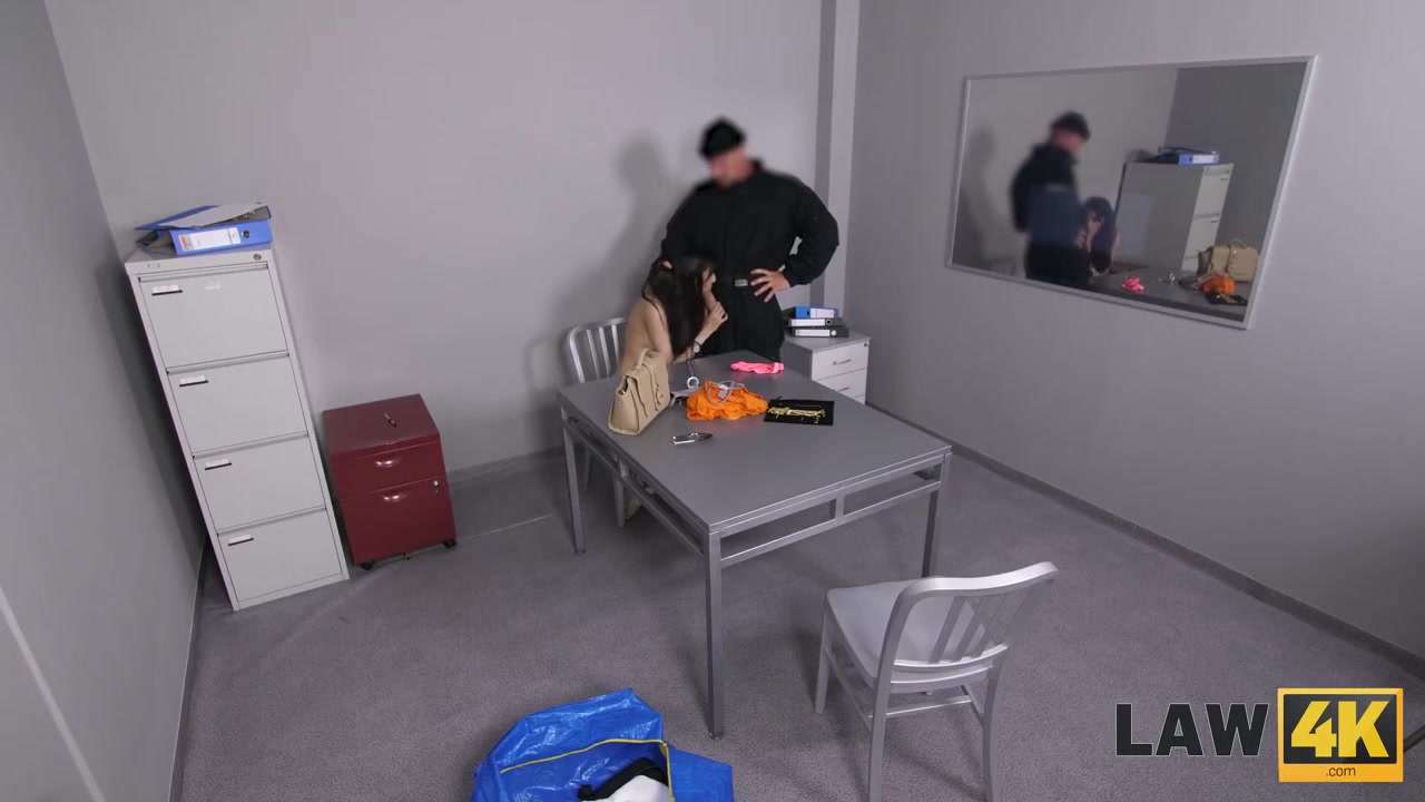LAW4k. Bad cops use teen 18+ business lady like a whore in the cage