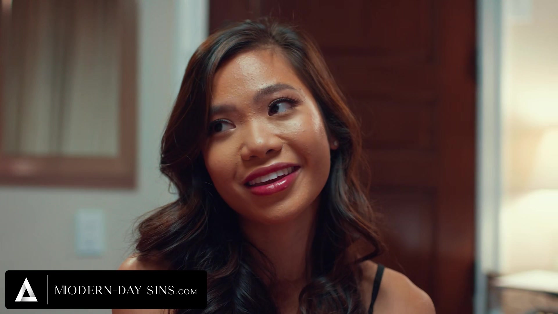 MODERN-DAY SINS - INSANE Lesbian Slumber Party SQUIRT FEST With Gia Derza, Vina Sky, and Jenna Foxx!