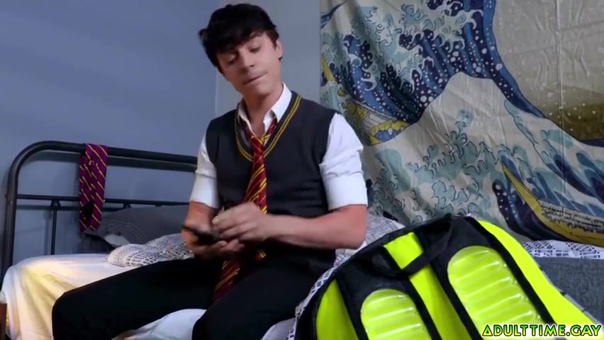 Gets Caught By Masturbating So Much With The Toy - Harley Xavier And Asher Day