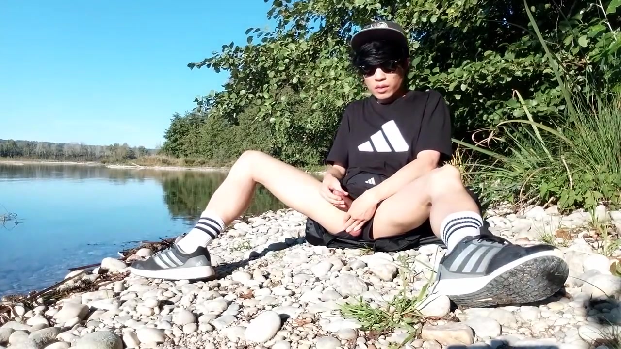 I Wank My Snake Then I See A Real Snake! Just Here Near The Place I Cum On My Thigh And Cumplay. I