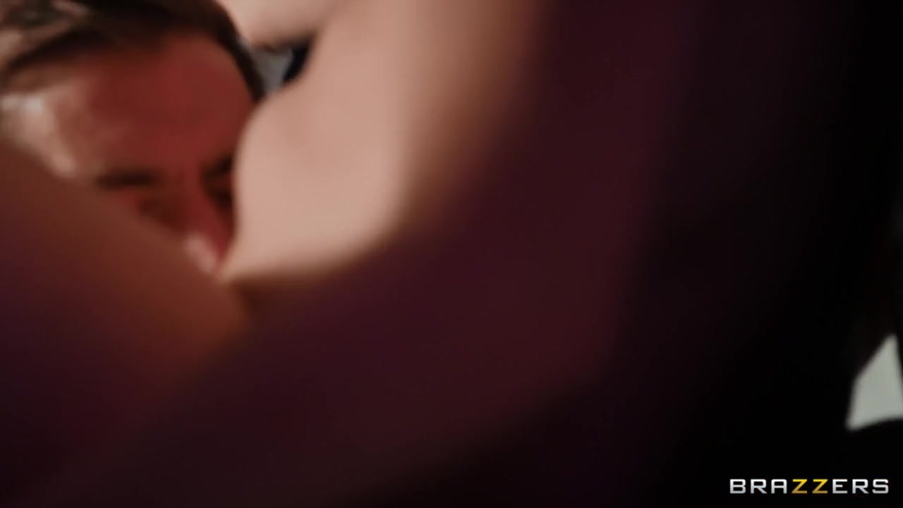 The Money Shot Video With Danny D, Lola Rose - Brazzers