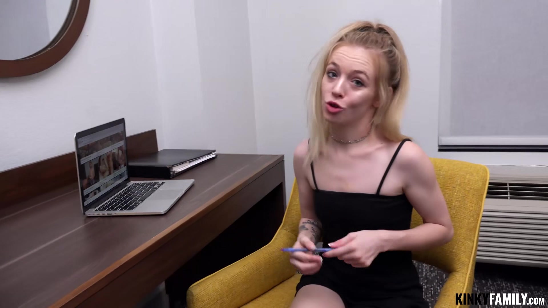 Kinky Family - Madi Collins - Quarantine stepdaughter fuck