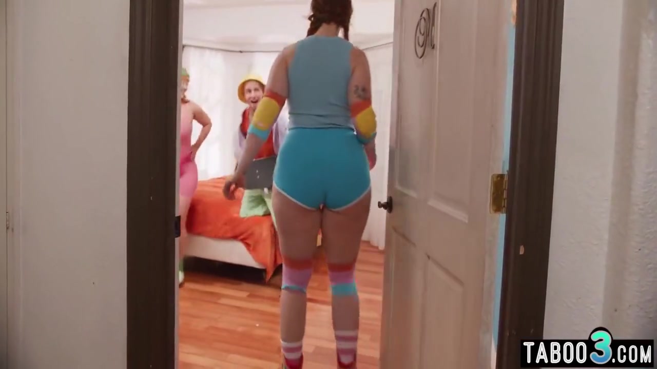 Big Boobed Bbw Sluts Called Over The Transsexual Neighbor Austin Spears 6 Min