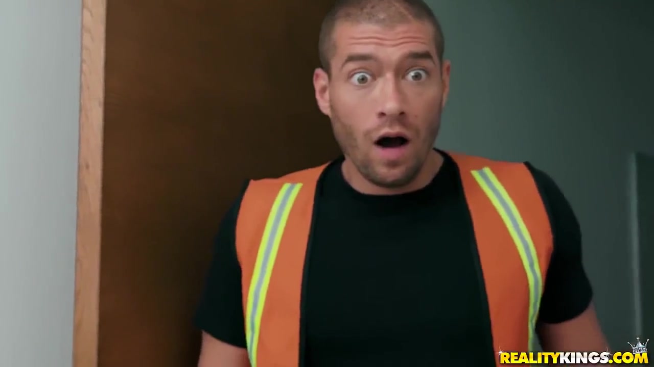Kimmy Makes An Offer The Deliveryman Cannot Refuse