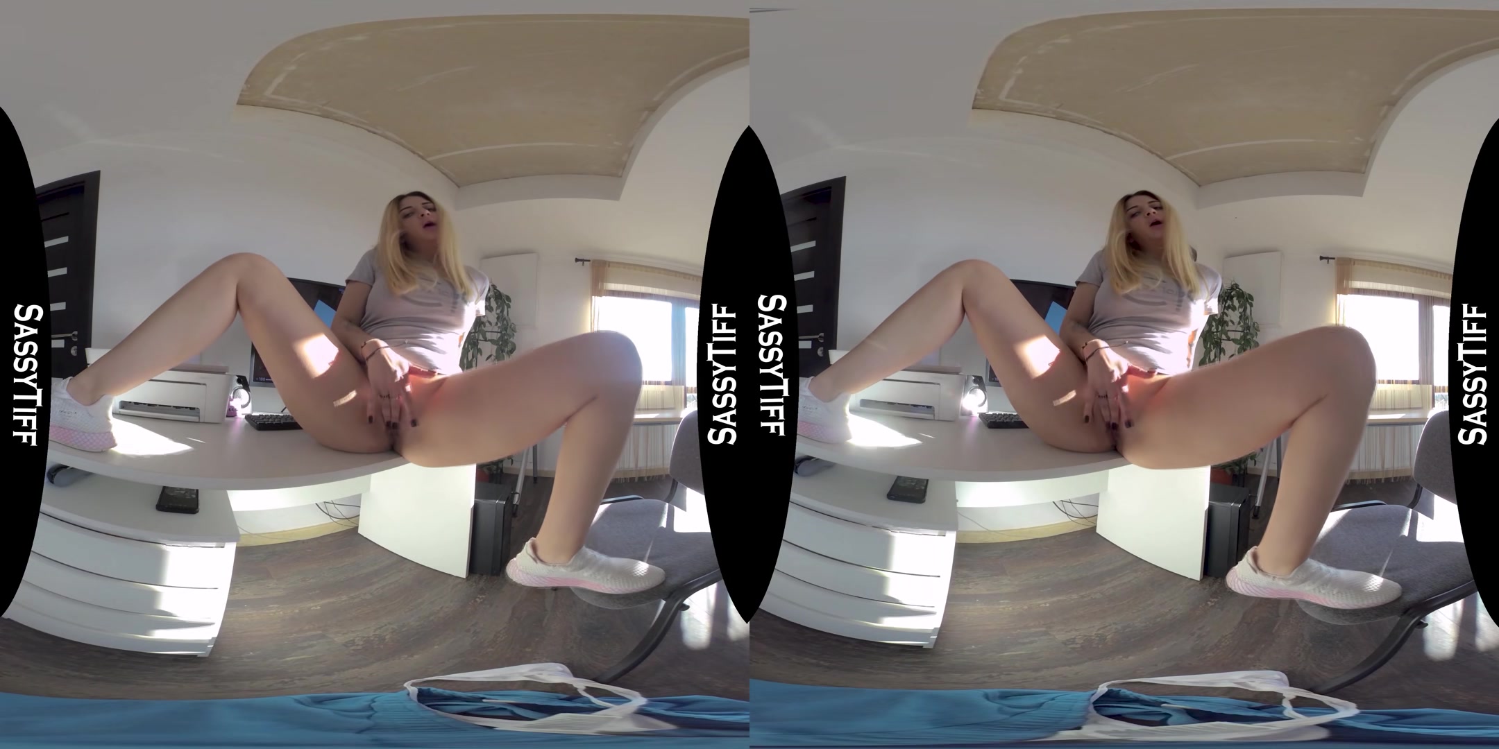 Relaxing After Gaming Turns To Squirting All Over The Office - VRStars
