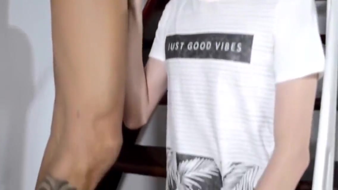 Cara Devorando Novinho 6 Min With Gay Porn