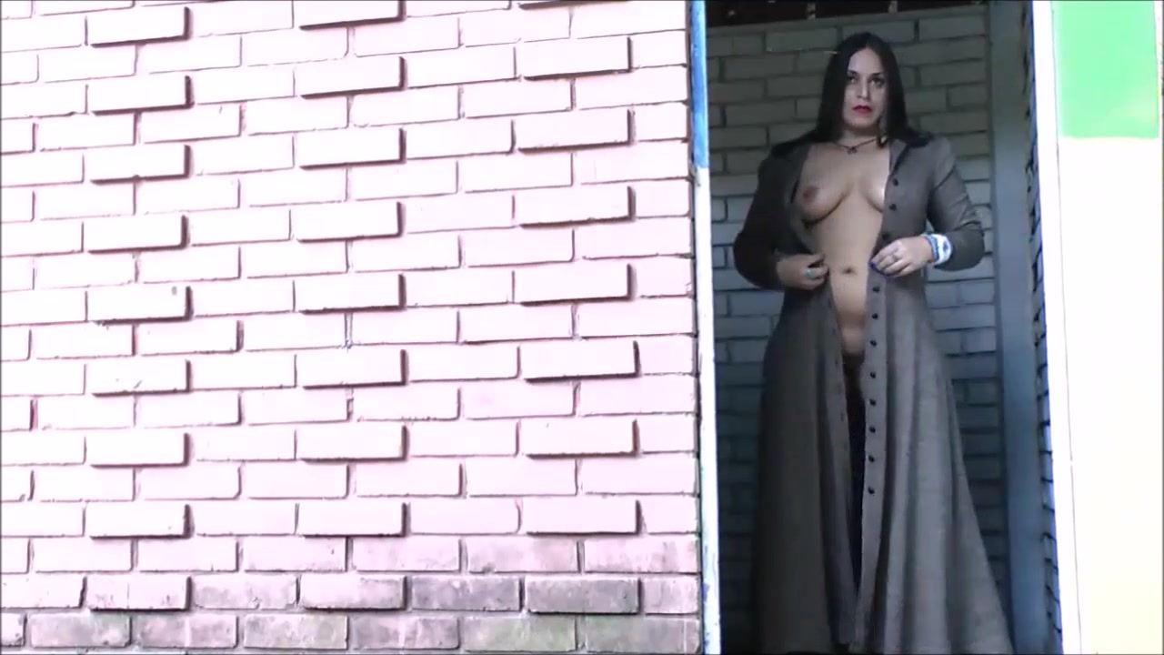 Busty amateur exhibitionist Lolas public nudity and outdoor masturbation of sexy flashing latina babe