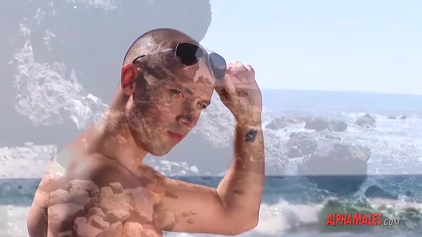 Alphamales.com - Sex on the beach