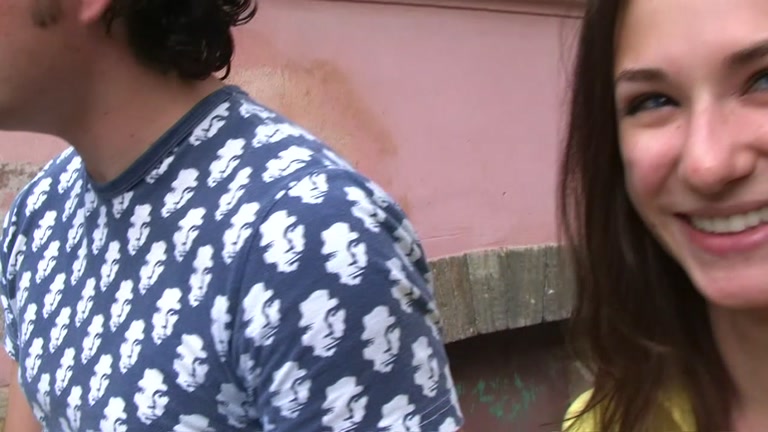 I fuck a teen 18+ chick in the porch