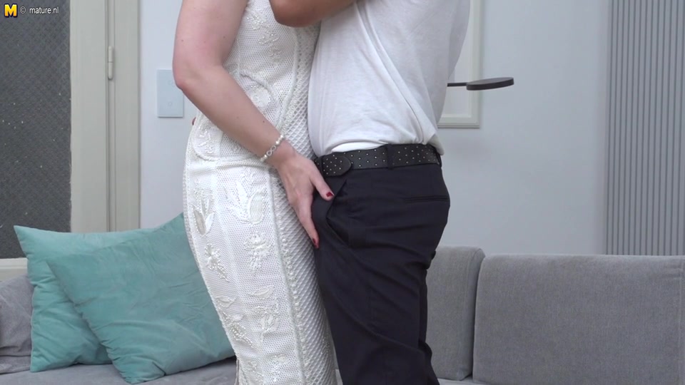 Naughty Toni Lace Goes Interracial - MatureNL